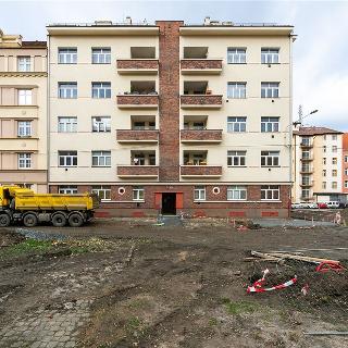 Prodej bytu 3+kk 80 m² Plzeň, Guldenerova