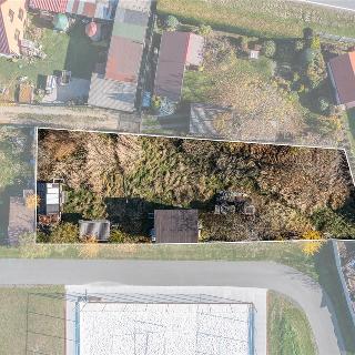 Prodej stavební parcely 678 m² Břasy