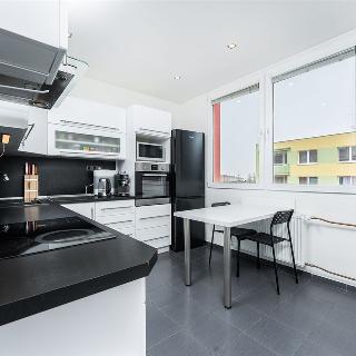 Prodej bytu 3+1 93 m² Žatec, Černobýla