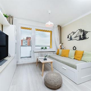 Pronájem bytu 1+kk a garsoniéry 28 m² Praha, Křivoklátská