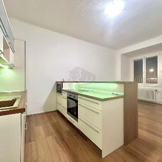 Pronájem bytu 3+kk 70 m² Praha, Vršovická