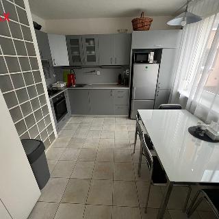 Pronájem bytu 2+1 65 m² Uherské Hradiště, Štěpnická