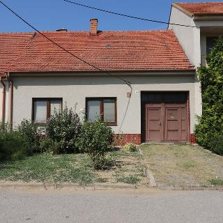 Prodej rodinného domu 142 m² Blučina, ul. 9. května