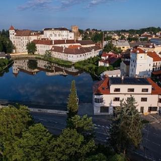 Pronájem ostatního komerčního prostoru 48 m² Jindřichův Hradec, Rybniční