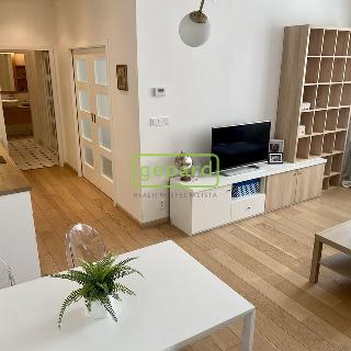 Pronájem bytu 2+kk 52 m² Praha, Komunardů