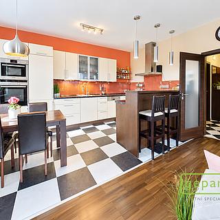 Prodej bytu 4+kk 102 m&sup2; Mníšek pod Brdy