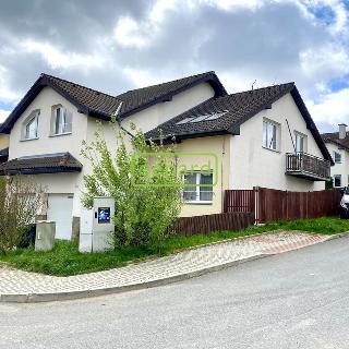 Pronájem bytu 3+kk 92 m² Starý Plzenec, Máchova