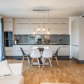 Prodej bytu 3+kk 85 m² Praha, Mezi vodami