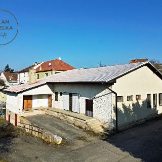 Pronájem skladu 246 m² Dolní Loučky