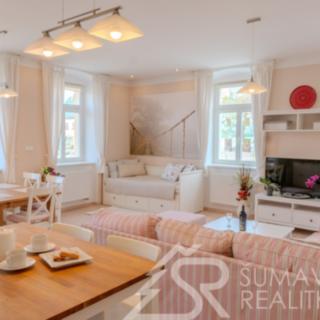 Prodej bytu 3+kk 90 m² Kašperské Hory, Náměstí
