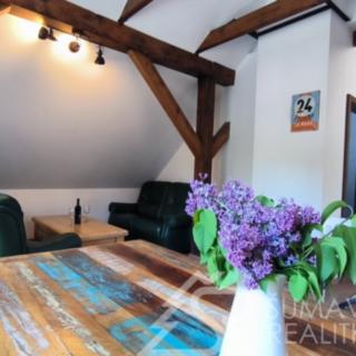 Prodej bytu 4+kk 88 m² Stachy