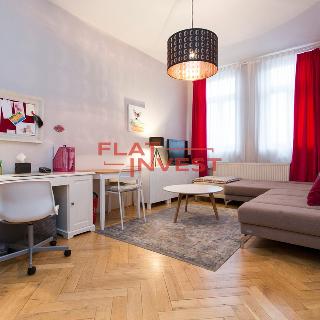 Pronájem bytu 2+kk 65 m² Praha