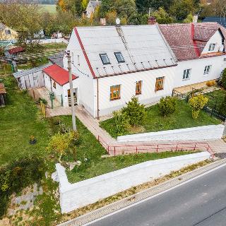 Prodej rodinného domu 159 m² Sklené