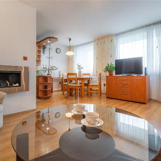 Prodej bytu 3+kk 70 m² Praha, Nevanova