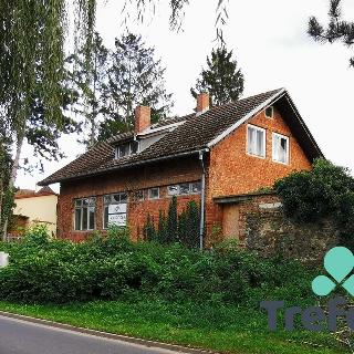 Prodej rodinného domu 204 m² Dolní Břežany, K Břežanům