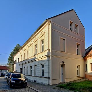 Prodej rodinného domu 300 m&sup2; Dobřany