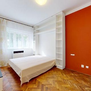 Prodej bytu 1+1 26 m² Praha, Počátecká