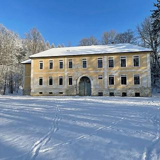 Prodej zemědělské usedlosti 850 m&sup2; Postupice