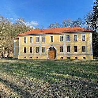 Prodej zemědělské usedlosti 2640 m² Postupice