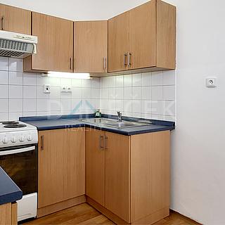 Prodej bytu 1+kk, garsoniery 36 m&sup2; Polná