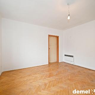 Prodej bytu 3+1 67 m² Sobotín, 