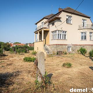 Prodej vily 309 m&sup2; Křenovice