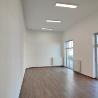 Pronájem obchodu 74 m² Pardubice Ohrazenice, U Sportovní školy