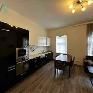 Prodej bytu 4+kk 84 m² Karlovy Vary, Kolmá