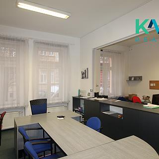 Pronájem kanceláře 70 m&sup2; Karlovy Vary