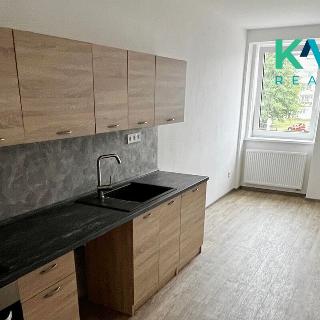 Pronájem bytu 3+1 85 m² Hroznětín, ČSA