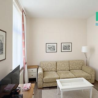 Pronájem bytu 2+kk 34 m&sup2; Karlovy Vary