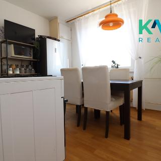 Pronájem bytu 3+1 82 m² Karlovy Vary, Konečná