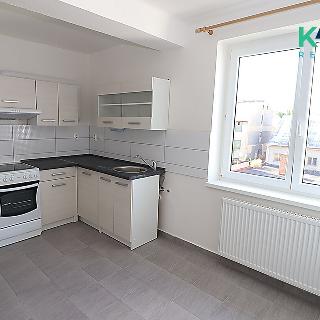 Pronájem bytu 1+1 45 m² Sokolov, U Divadla