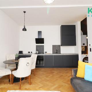 Pronájem bytu 1+kk a garsoniéry 49 m² Karlovy Vary, Sadová