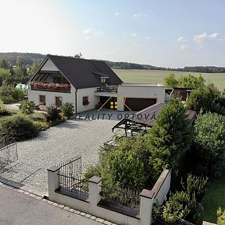 Prodej vily 435 m&sup2; Domousnice