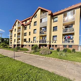 Prodej bytu 3+1 78 m&sup2; Benešov u Semil
