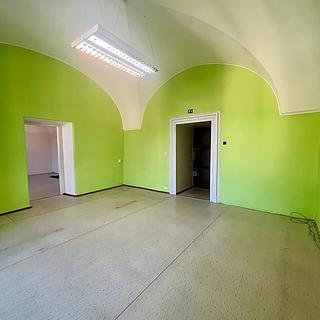 Pronájem kanceláře 50 m² Znojmo