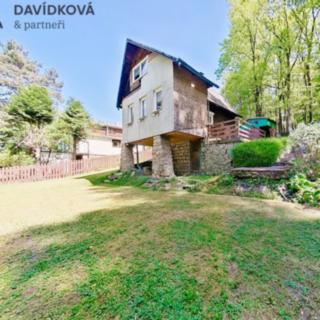 Prodej chaty 53 m² Černé Voděrady, Dolina