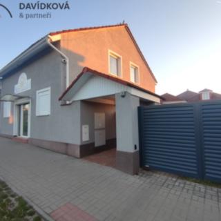 Prodej kanceláře 386 m² Hradec Králové, Brněnská