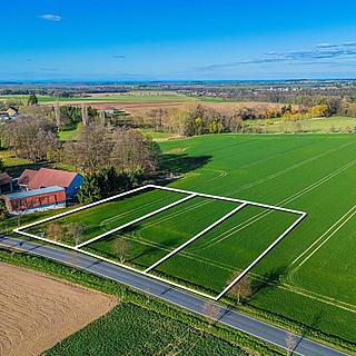 Prodej stavební parcely 1468 m&sup2; Bečváry