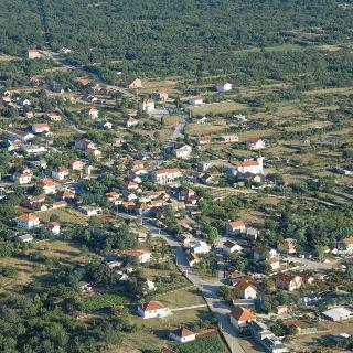 Prodej stavební parcely 3 700 m² v Chorvatsku