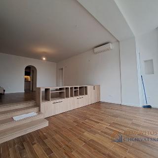 Prodej bytu 1+kk a garsoniéry 108 m² v Chorvatsku