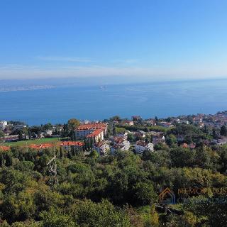 Prodej stavební parcely 1 400 m² v Chorvatsku