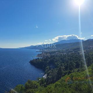 Prodej stavební parcely 4 900 m² v Chorvatsku