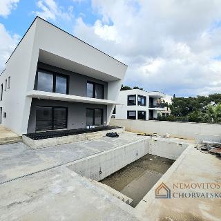 Prodej rodinného domu 254 m² v Chorvatsku