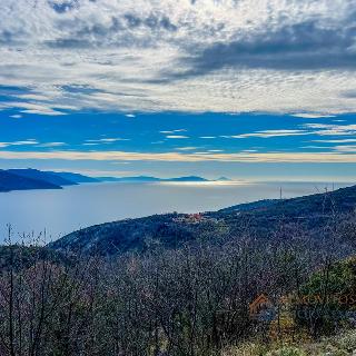 Prodej stavební parcely 3 500 m² v Chorvatsku