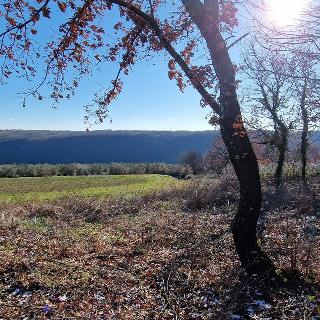 Prodej stavební parcely 1 442 m² v Chorvatsku