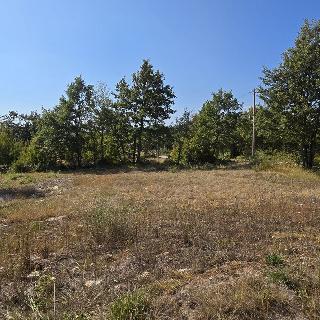 Prodej stavební parcely 2 302 m² v Chorvatsku