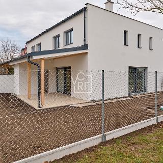 Prodej rodinného domu 124 m² Černíkovice, 