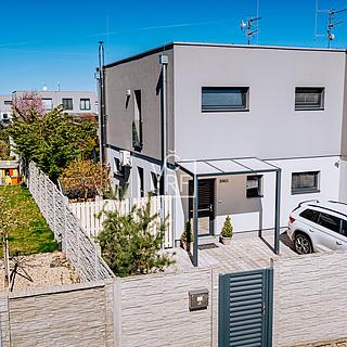 Prodej rodinného domu 120 m&sup2; Bašť